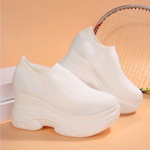 Sneaker Platform shoe NWT - Picture 6 of 7